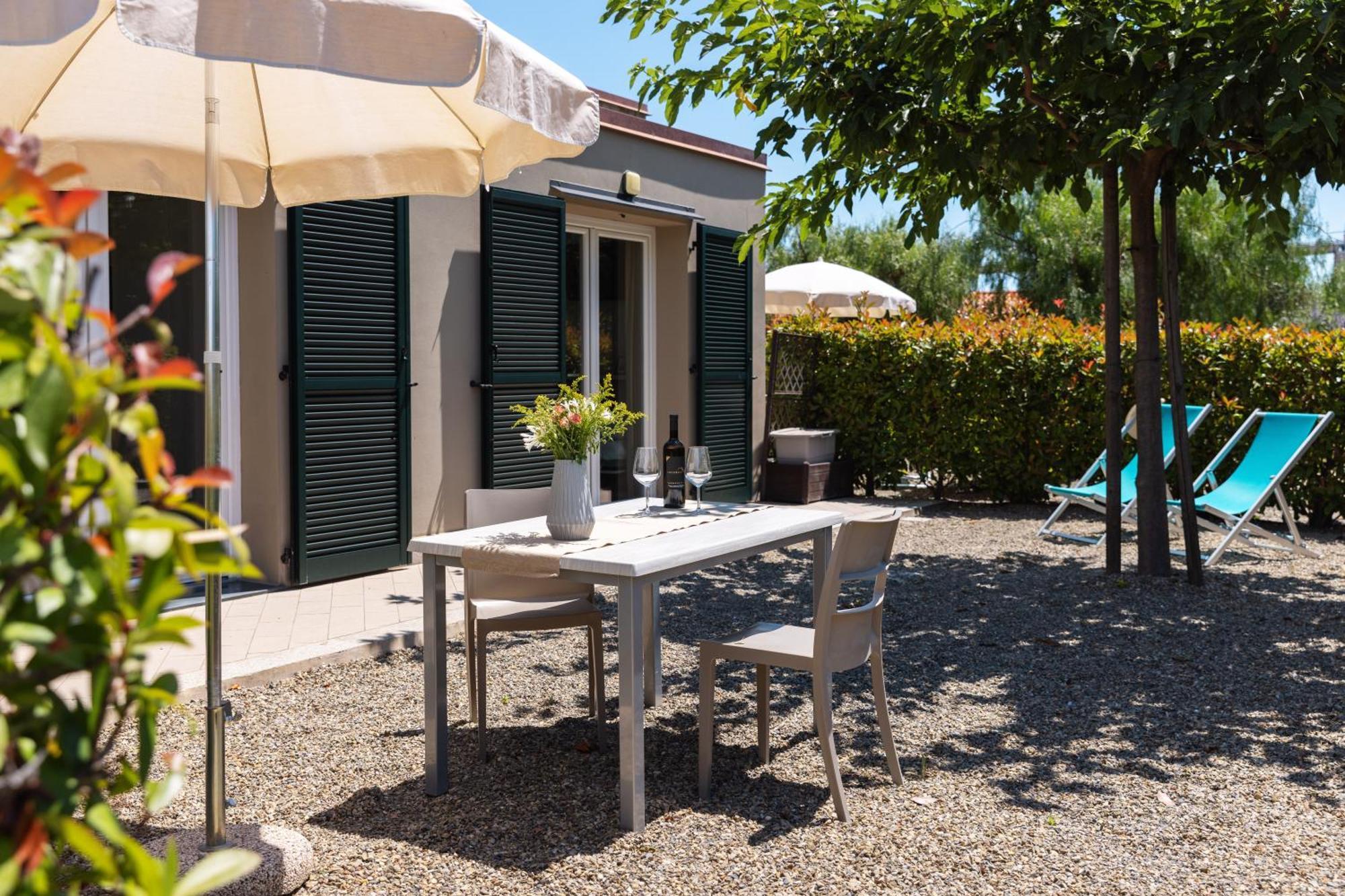 Rebi Village Imperia Exterior photo