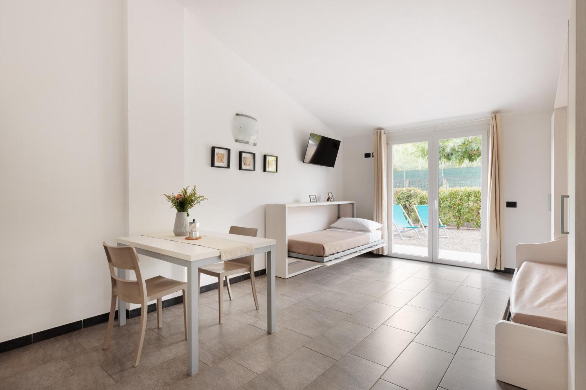 Rebi Village Imperia Exterior photo